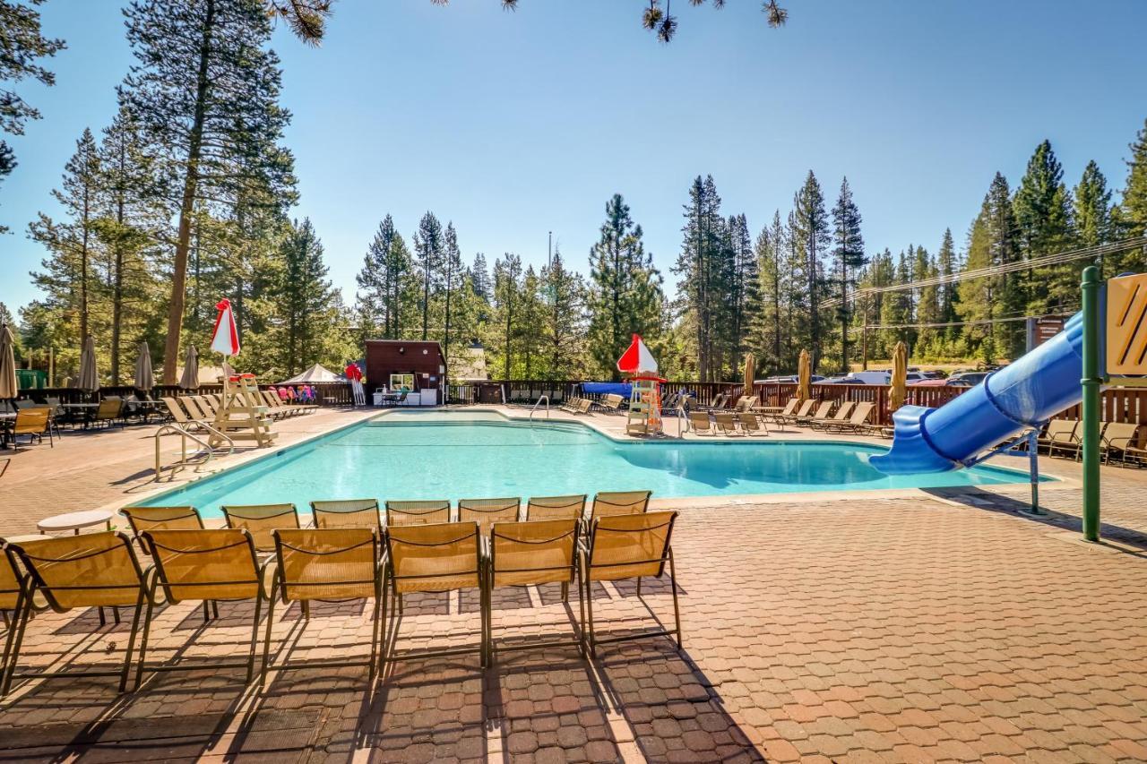 トラッキー Tahoe Donner Tree House Retreatヴィラ エクステリア 写真