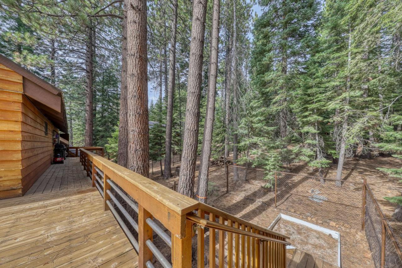 トラッキー Tahoe Donner Tree House Retreatヴィラ エクステリア 写真